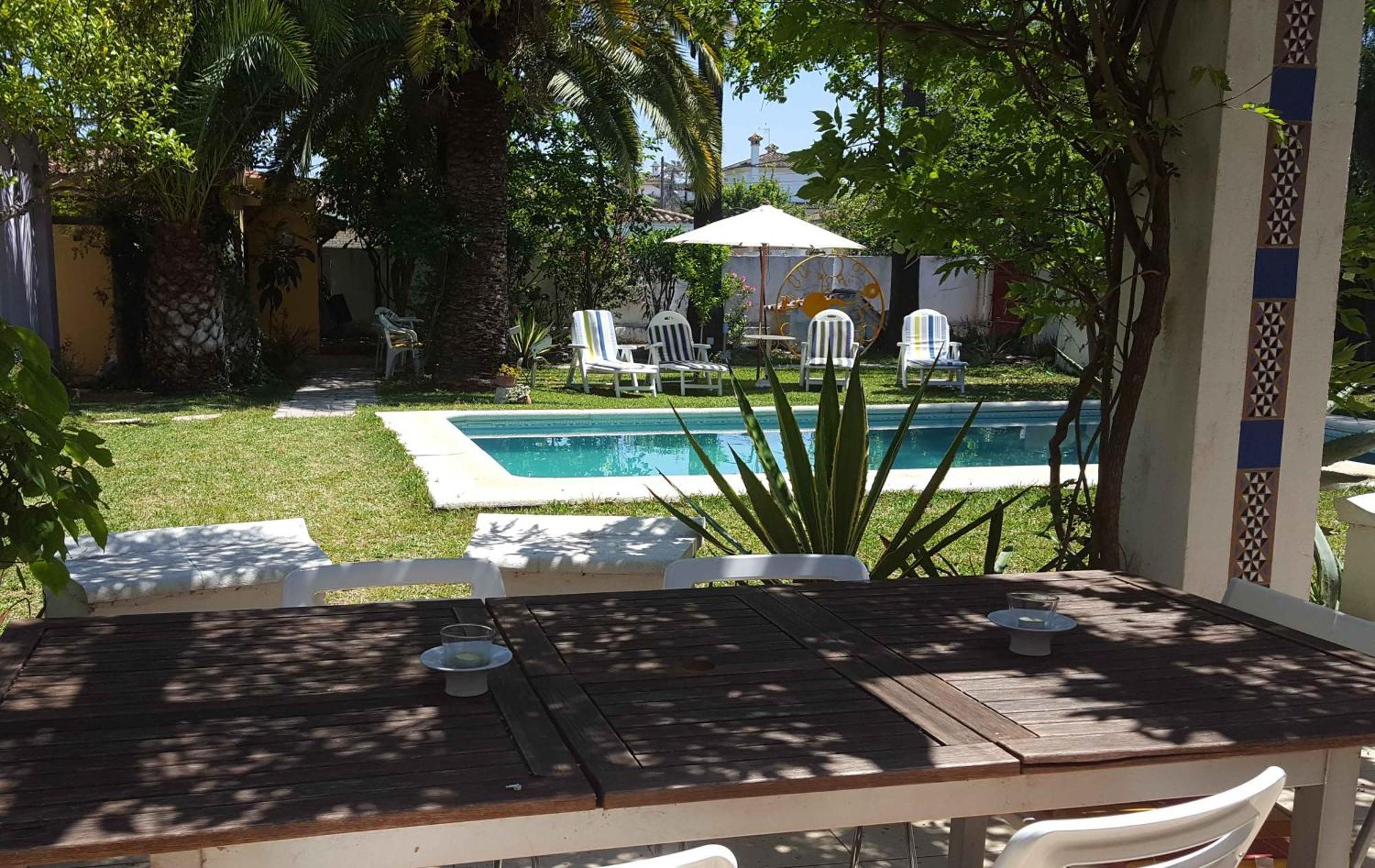 Villa Sunny Pool & Garden In